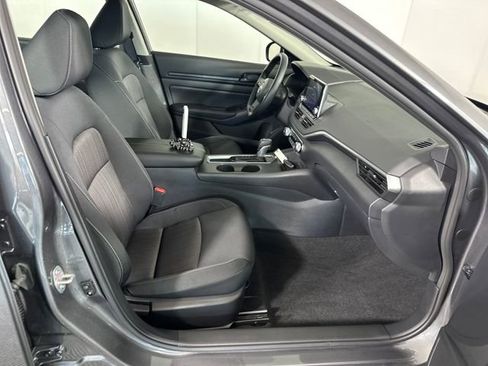 Certified 2025 Nissan Altima 2.5 S image 28