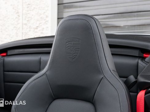 Used 2025 Porsche 911 Carrera image 22