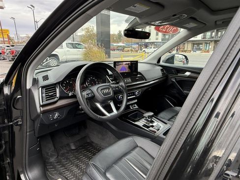 Used 2023 Audi Q5 2.0T Premium w/ Convenience Package image 18