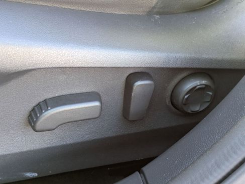 Used 2023 Subaru Outback Limited image 24