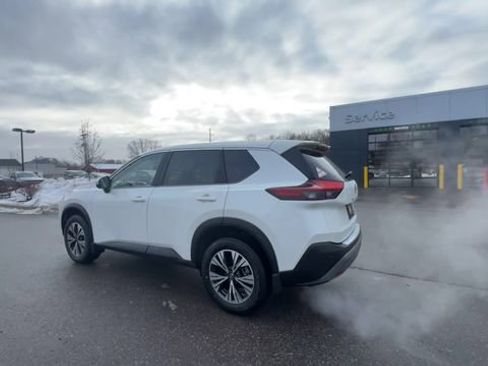 Certified 2023 Nissan Rogue SV AWD/4WD image 6