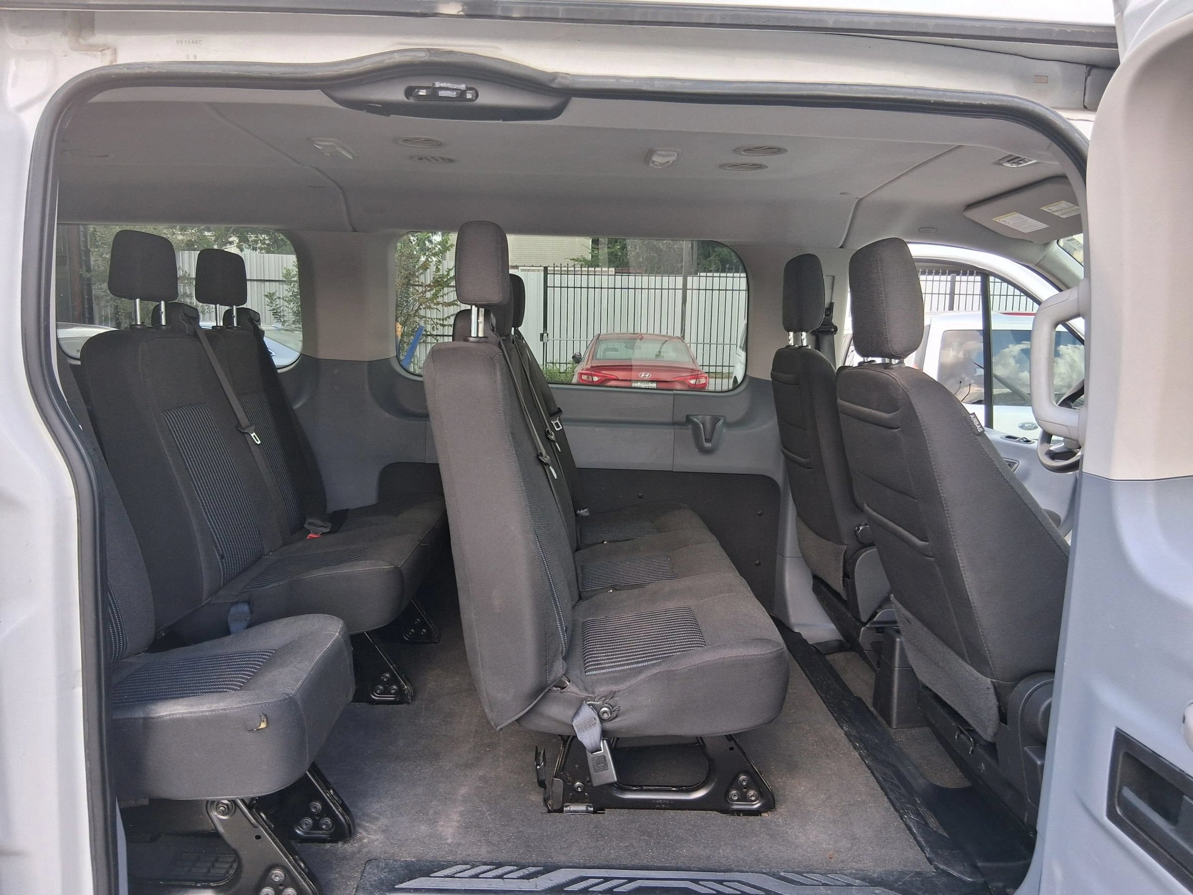 Used 2018 Ford Transit 350 XL RWD image 28