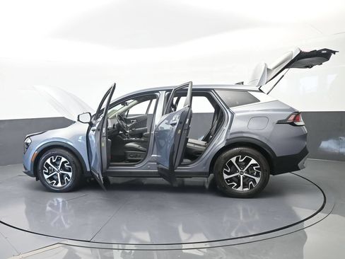 Used 2023 Kia Sportage EX FWD image 37