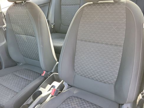 Used 2022 Kia Rio LX image 6