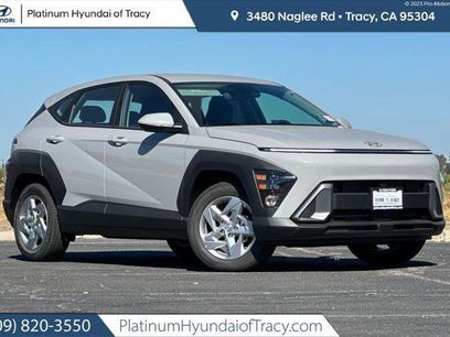 New 2025 Hyundai Kona SE