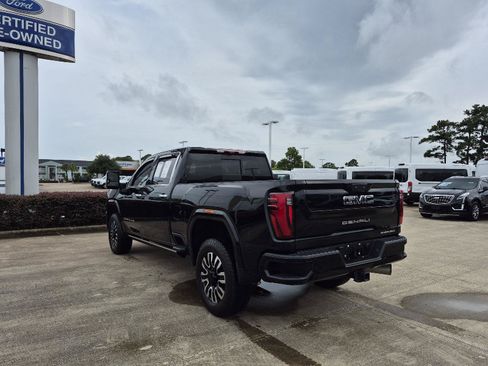 Used 2025 GMC Sierra 2500 Denali Ultimate w/ Max Trailering Package AWD/4WD image 17