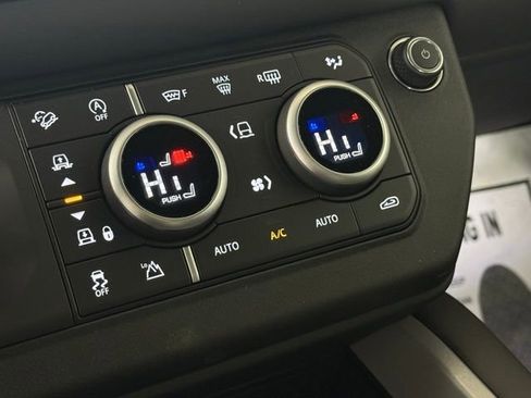 New 2025 Land Rover Defender 110 V8 image 37