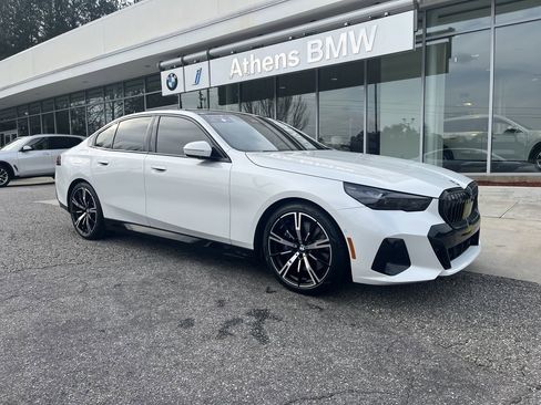 Certified 2024 BMW 540i xDrive w/ Executive Package image 2