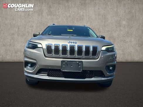 Used 2019 Jeep Cherokee Latitude w/ Popular Appearance Group AWD/4WD image 3