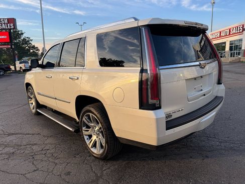 Used 2015 Cadillac Escalade Premium AWD/4WD image 3