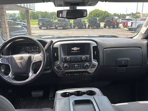 Used 2017 Chevrolet Silverado 1500 LT w/ All Star Edition AWD/4WD image 4