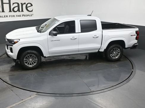 New 2026 Chevrolet Colorado LT w/ LT Convenience Package AWD/4WD image 36