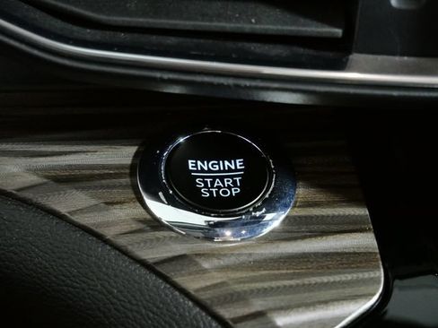Certified 2023 Ford Explorer Limited w/ Limited Technology Package AWD/4WD image 24