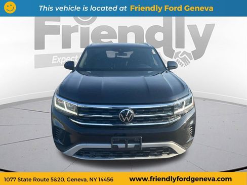 Used 2023 Volkswagen Atlas Cross Sport SEL AWD/4WD image 2