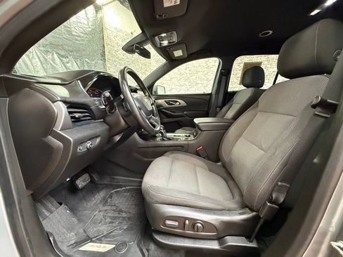Used 2023 Chevrolet Traverse LT w/ LPO, Floor Liner Package image 23