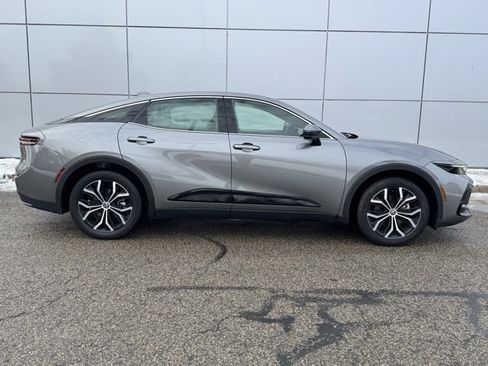 Used 2024 Toyota Crown XLE image 34