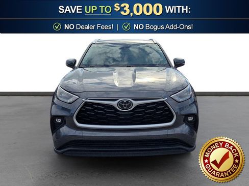 Used 2020 Toyota Highlander XLE image 11