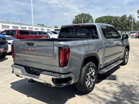 Used 2025 GMC Sierra 1500 SLT AWD/4WD image 14