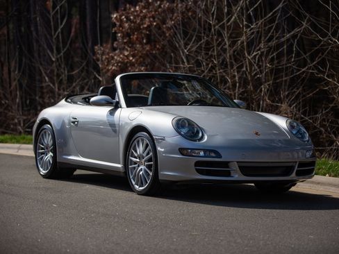 Used 2006 Porsche 911 Carrera 4 image 17