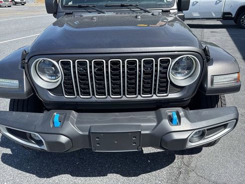 Used 2024 Jeep Wrangler Unlimited Sahara w/ Safety Group AWD/4WD image 11