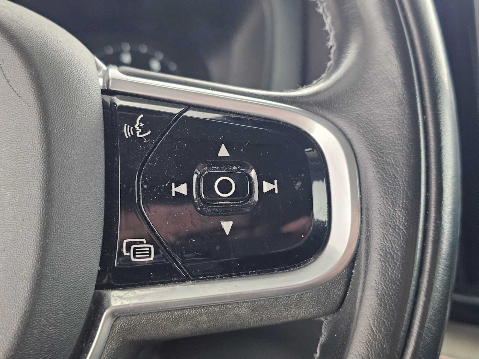Used 2020 Volvo XC60 T5 Inscription FWD image 29
