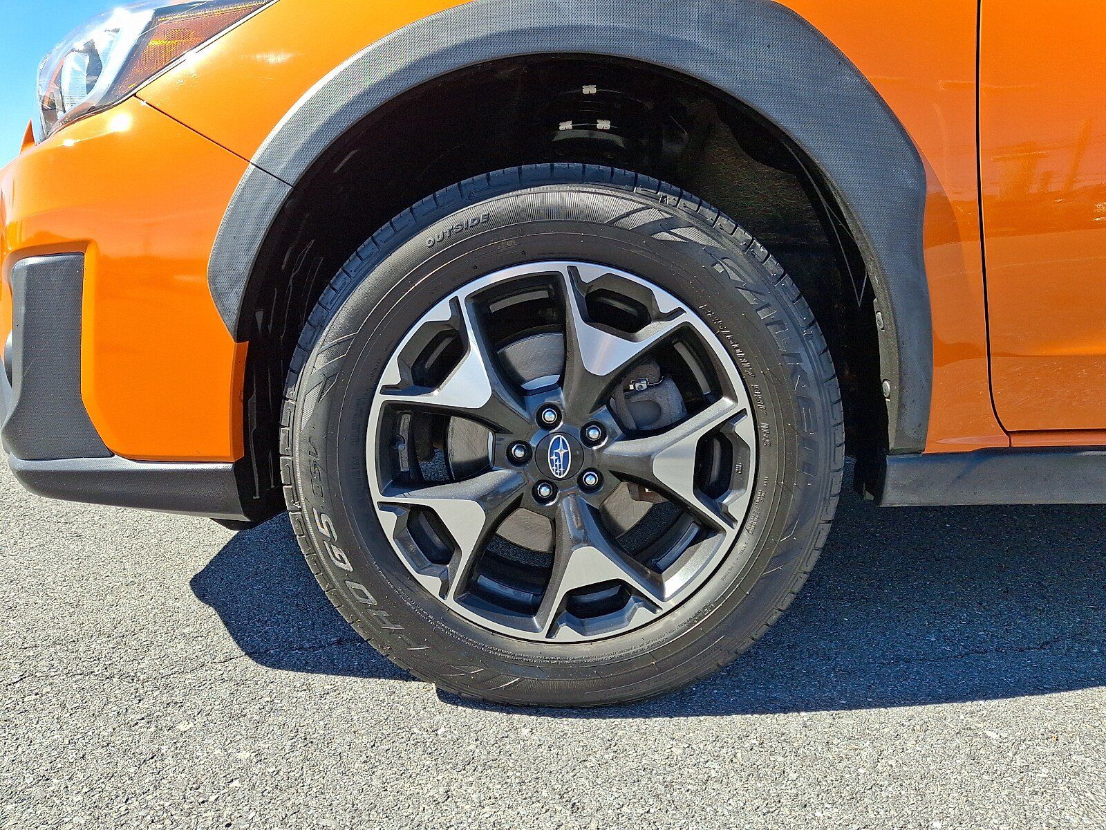 Used 2019 Subaru Crosstrek 2.0i Premium w/ Moonroof Package AWD/4WD image 9