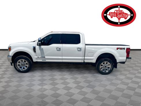 Used 2017 Ford F250 Lariat w/ Lariat Ultimate Package AWD/4WD image 4