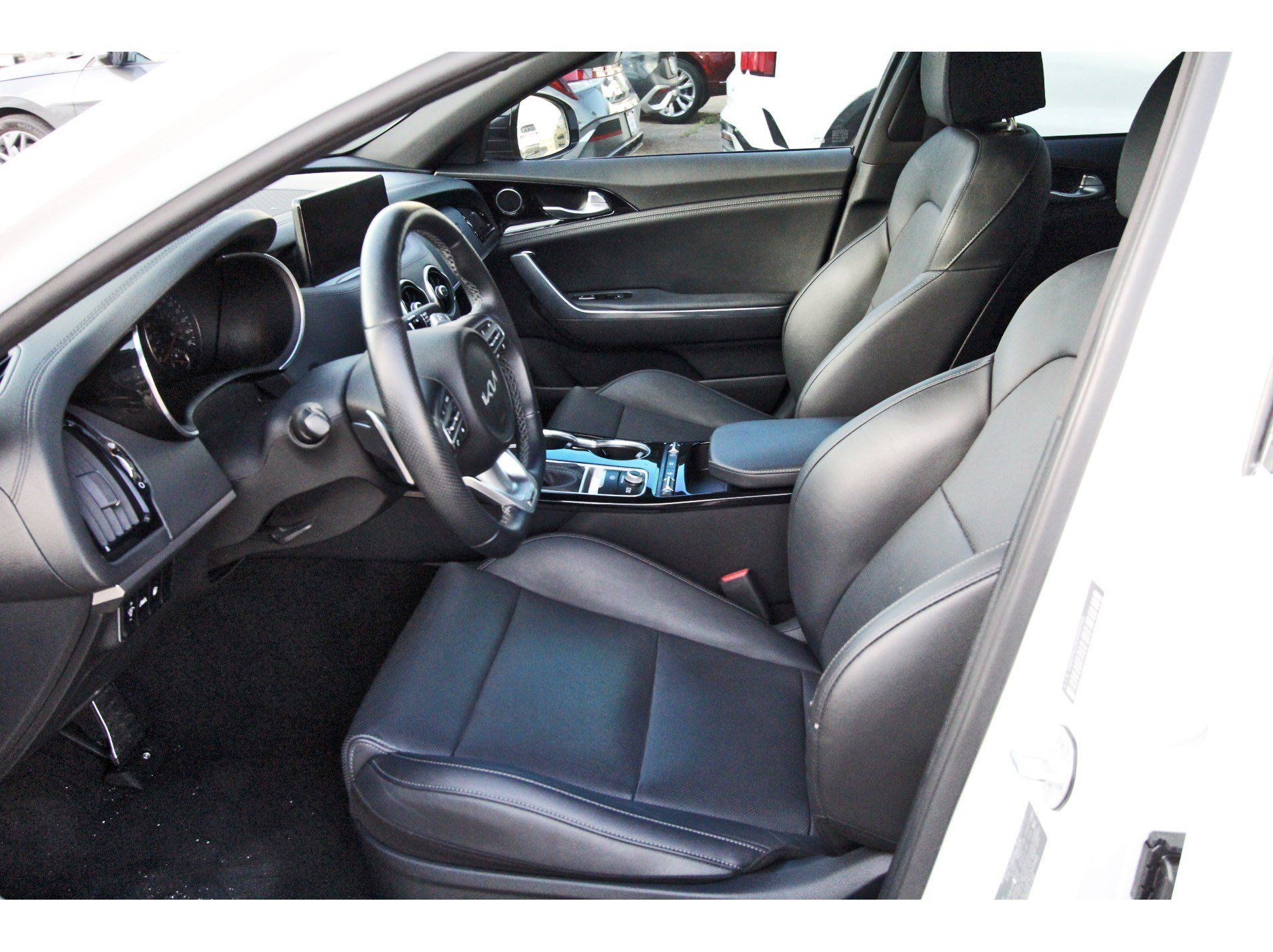 Certified 2023 Kia Stinger GT-Line AWD/4WD image 9