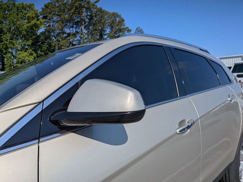 Used 2015 Cadillac SRX Premium w/ Driver Assist Package AWD/4WD image 3