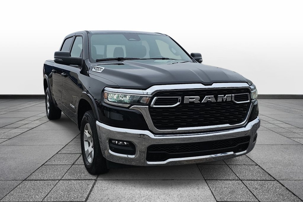 Used 2025 RAM 1500 Big Horn AWD/4WD image 3