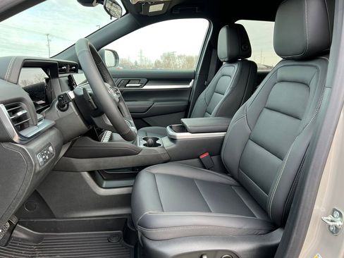 New 2026 GMC Terrain Elevation w/ Elevation Premium Package image 4