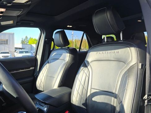 Used 2018 Ford Explorer Platinum AWD/4WD image 22