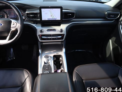 Used 2022 Ford Explorer XLT w/ Equipment Group 202A image 13