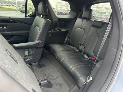 New 2025 Honda Pilot TrailSport image 47