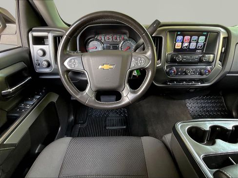 Used 2018 Chevrolet Silverado 1500 LT w/ Redline Edition AWD/4WD image 9