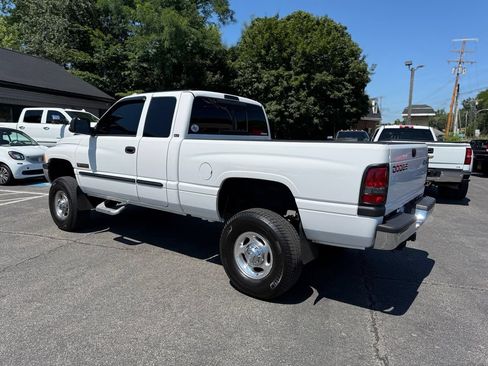 Used 2002 Dodge Ram 2500 Truck 4x4 Quad Cab image 3