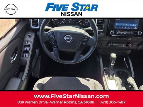 Used 2024 Nissan Frontier SV RWD image 7