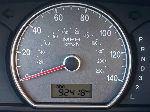 Used 2008 Hyundai Elantra GLS image 16