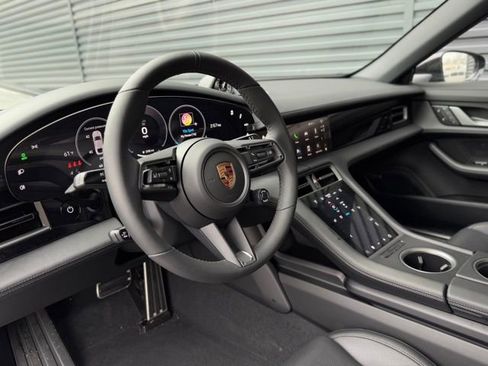 New 2025 Porsche Taycan 4S image 4