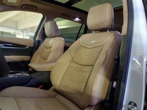 New 2025 Cadillac XT6 Premium Luxury w/ Platinum Package image 19