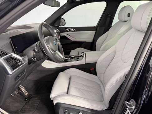 Used 2024 BMW X5 sDrive40i w/ M Sport Package RWD image 5