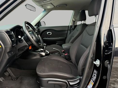 Used 2019 Kia Soul image 19