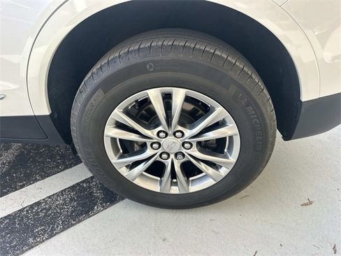 Used 2020 Cadillac XT5 Premium Luxury image 14