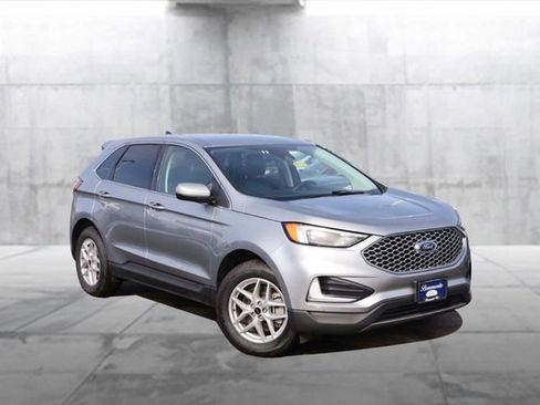 Certified 2024 Ford Edge SEL image 2