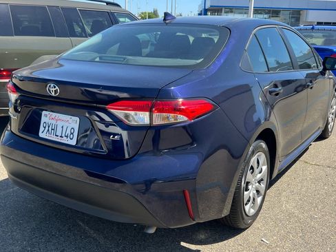 Used 2026 Toyota Corolla LE FWD image 4