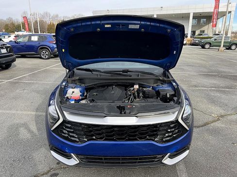 Used 2024 Kia Sportage EX image 9