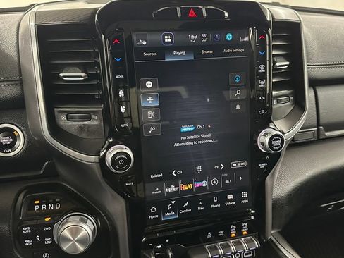 Used 2023 RAM 1500 Laramie AWD/4WD image 21