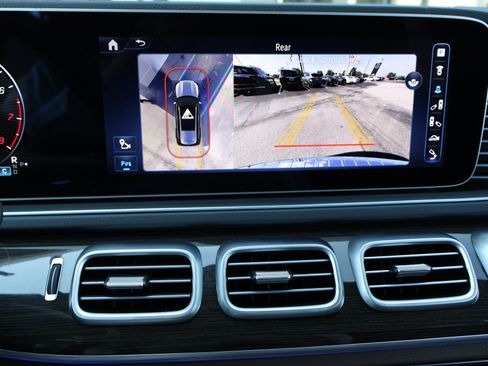 Certified 2024 Mercedes-Benz GLS 450 4MATIC image 40