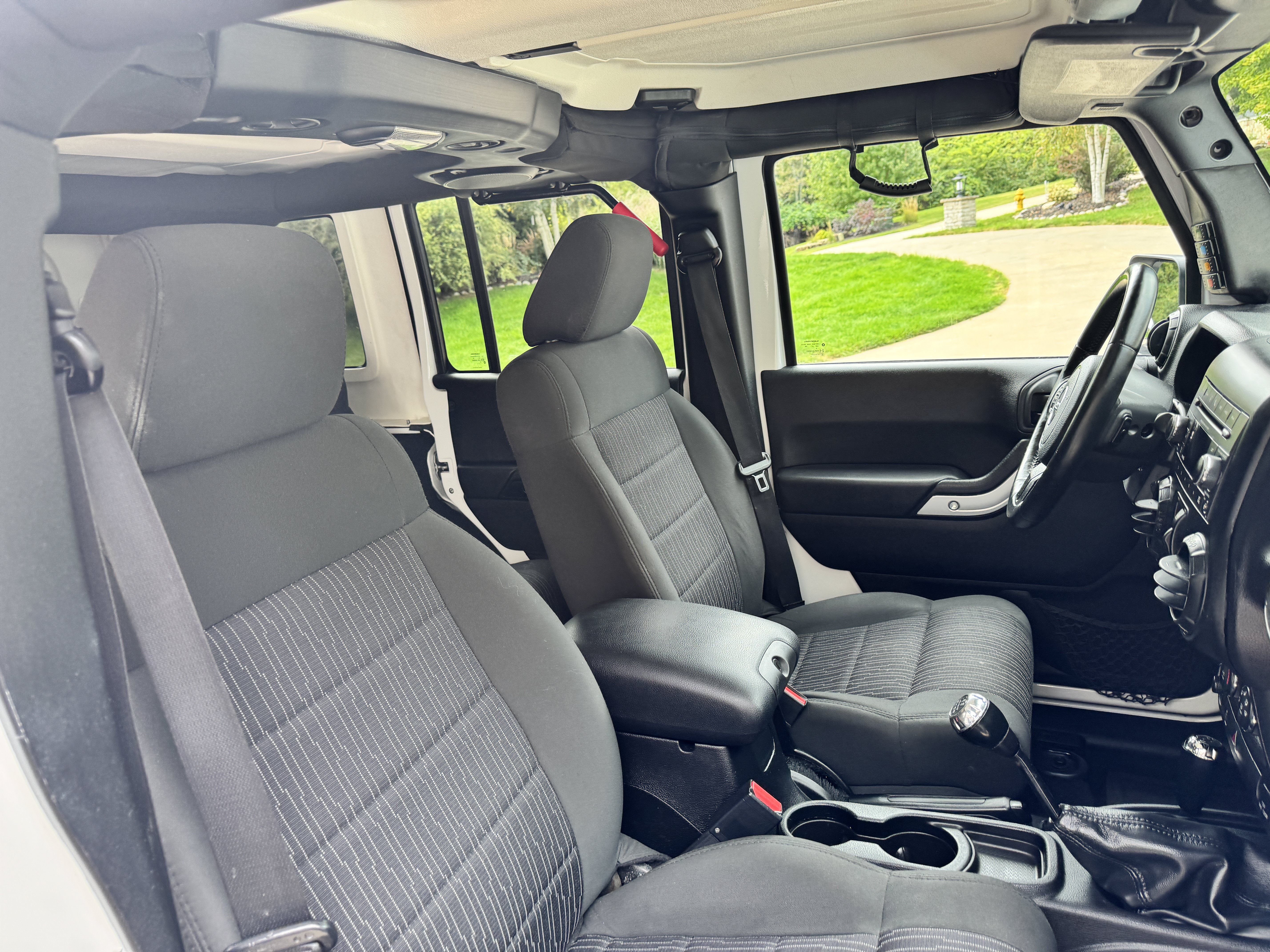 Used 2012 Jeep Wrangler Unlimited Sport AWD/4WD image 20