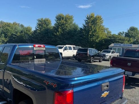 Used 2017 Chevrolet Silverado 1500 LTZ AWD/4WD image 7